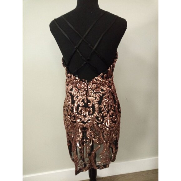 Windsor Junior's Black and Rose Gold Sequin Formal Dress Size 13/14 - Picture 3 of 6